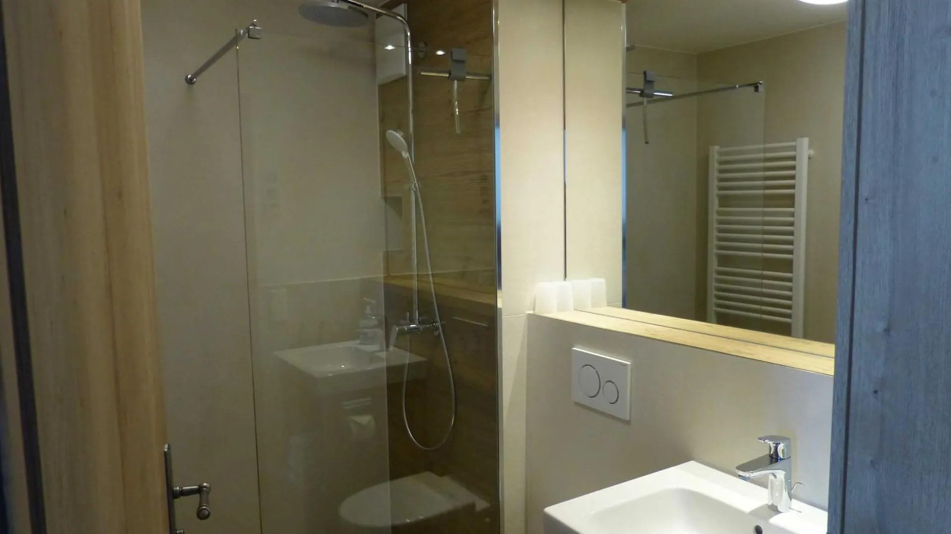 Gaestehaus Becher, Kreuth-Point Apartment