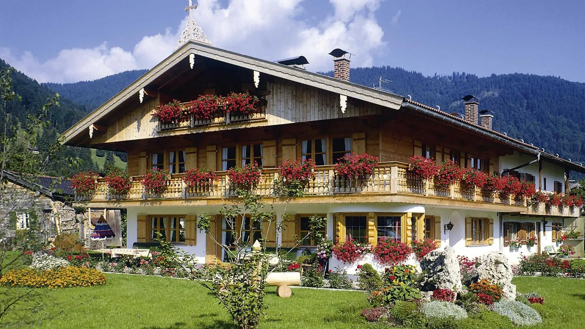 Gaestehaus Becher, Kreuth-Point Apartment