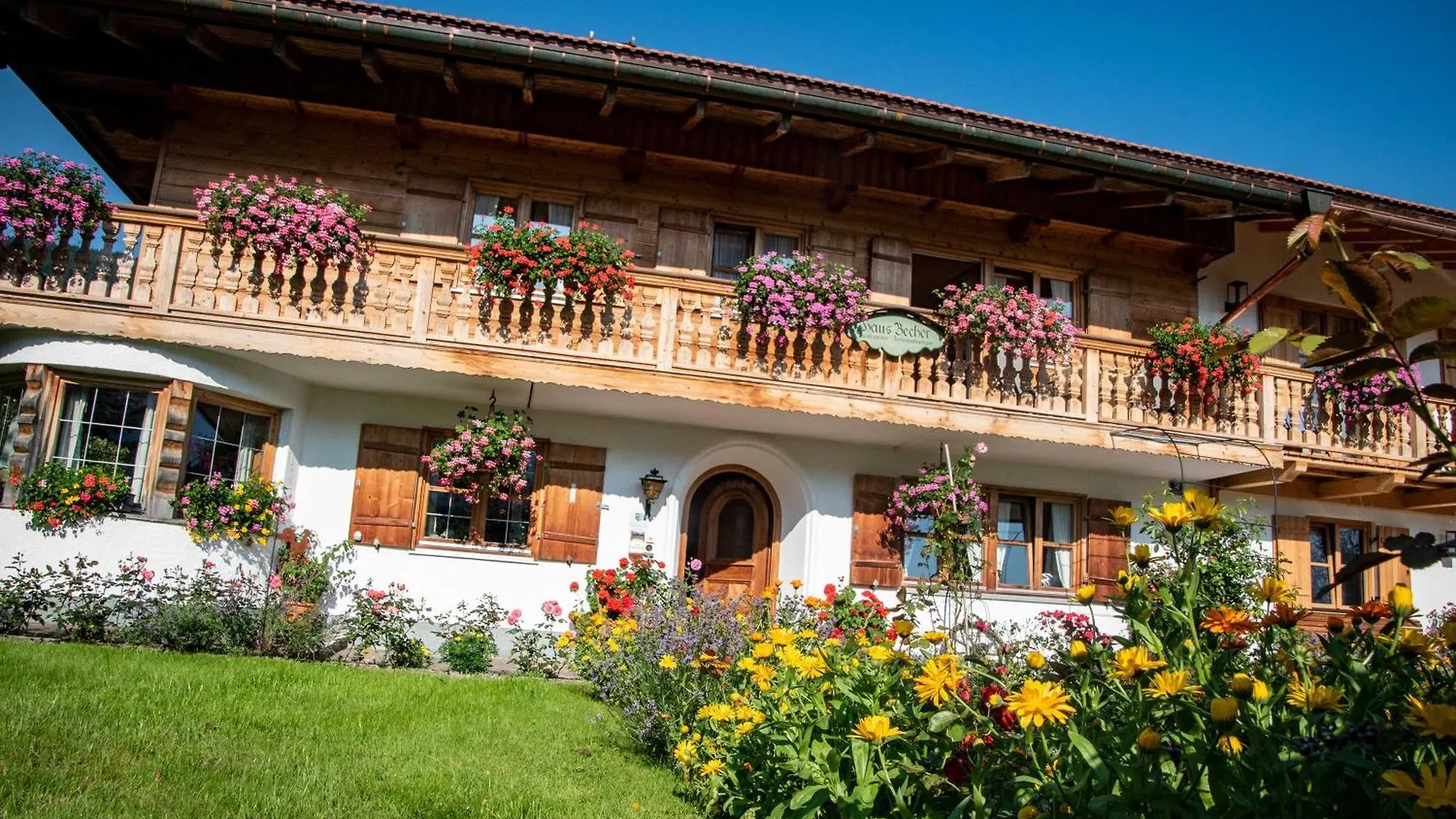 Gaestehaus Becher, Kreuth-Point 0*, Kreuth Germany